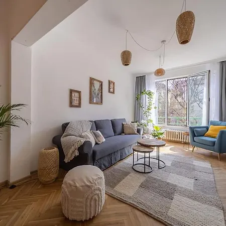 Apartment Bohohome Next To The Main Street *